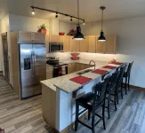 Downtown Columbia Falls Condo - 무료 와이파이