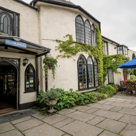 Lifton Hall Hotel