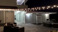 Seafoam Lodge - Parking