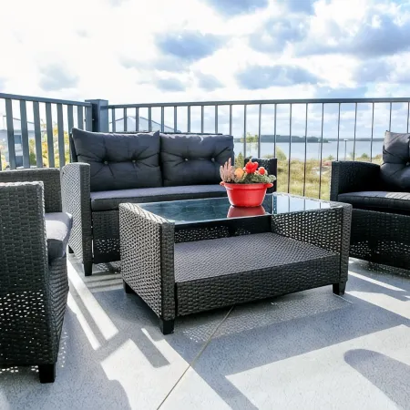 Windland apartment house on Lake Goitzsche for 8 people with lake view