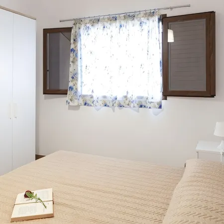 Charm, home emotions Baron sea view, swimming pool, wifi and BBQ