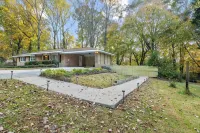 Stylish Smyrna Home Near Braves Stadium - 4-Star