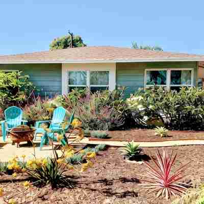 Midtown Ventura Family & Pet Friendly Cottage Hotel Exterior