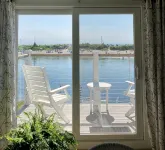 Ogunquit Oceanfront Condo, stunning views private balcony 1BR/1BA steps to town - Homestays