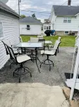 Charming 4+ Bedroom House minutes from Downtown Port Clinton - 2-Star