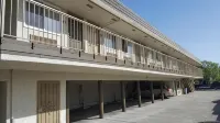 Bayview Motel - balcony