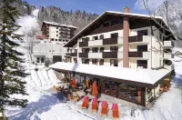 Familienhotel Lagant - Pools