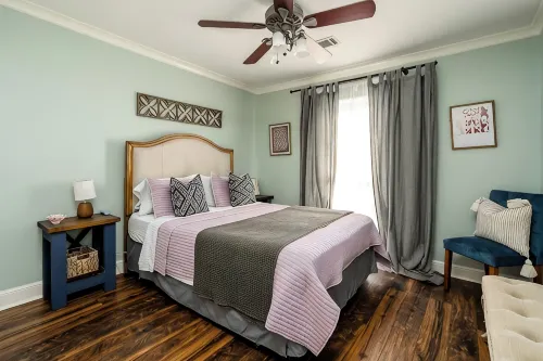 Fabulous 3BR Townhome with Cozy Backyard only 1.4 ml from Augusta National - บังกะโล