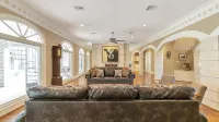 Gorgeous Retreat w/private Pickleball court!!! Only 3 min from Sandalwood Manor - Private Pools