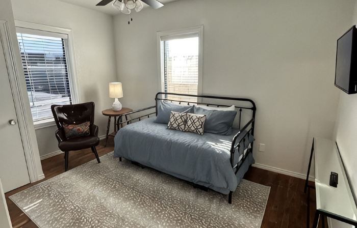 Downtown Hideaway - Minutes from PK Lake, Graham Lake & many more attractions..