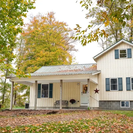 Spacious Cottage in Ohio Amish Country Hotels in Wayne County