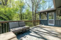 Cottage - 15 Min to Avl - Creek, Hot Tub, Fire Pit - WiFi