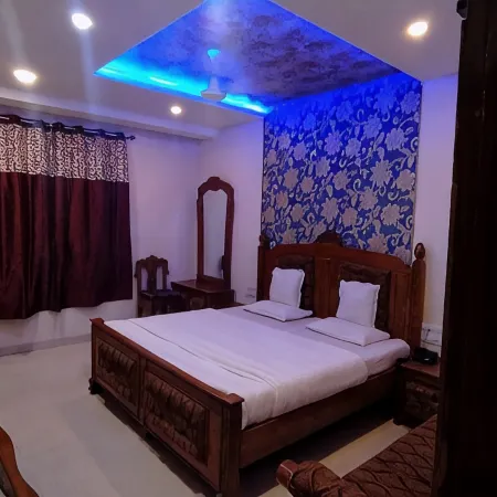 Hotel Shalimar Executive, Uran Islampur