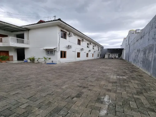 Homestay Suyoso - parking