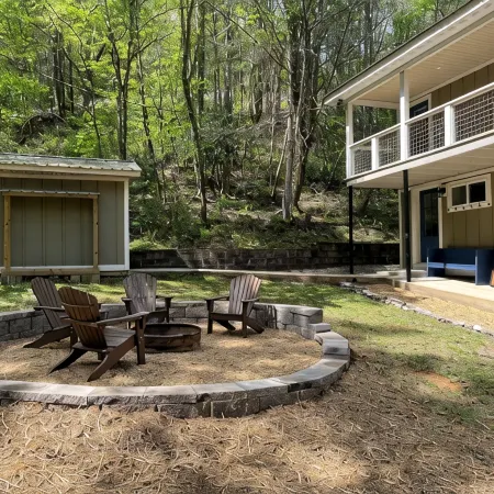 Blue Ridge Riverfront Cabin•2-Level Deck•Sleeps 8
