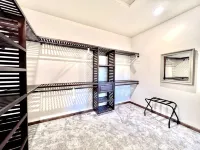 New home, close to skiing, hunting, rodeos, hiking. Fenced yard, pet friendly. - 4 tähden