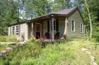 Cozy Cabin on Secluded Peninsula - シャレー