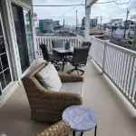 WW Condo 1.5 blks to beach and boardwalk. Walk to shops, restaurants and CC. - 3 stjerner
