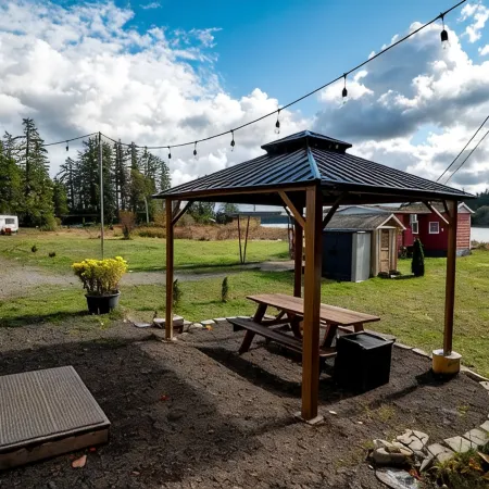 Beachfront Steampunk Airstream, Cosy Year-Round Glamping on the Kitsap Peninsula