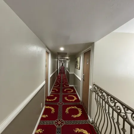 Sunrise Inn