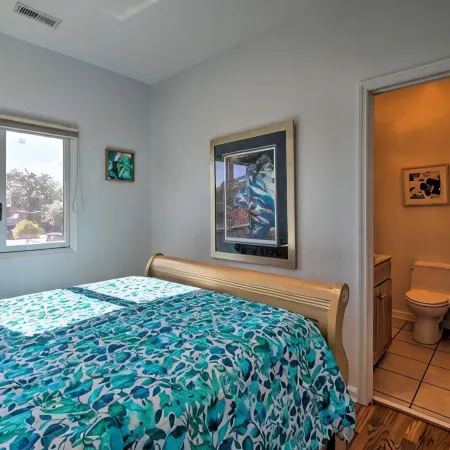 1/2 Mi to Riverwalk! Historic Dtwn Southport Condo