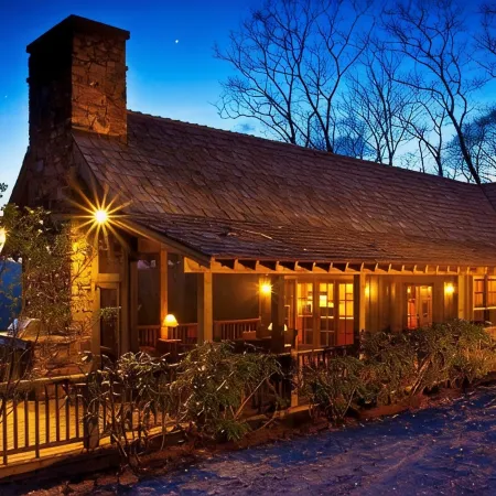Upscale Cottage with Ultra Privacy and Spectacular View