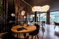 Hotel Arnica Scuol - Adults Only - breakfast