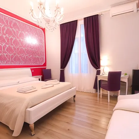 Opera Relais