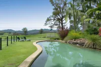 Hillcrest Mountain View Retreat - 4-Star