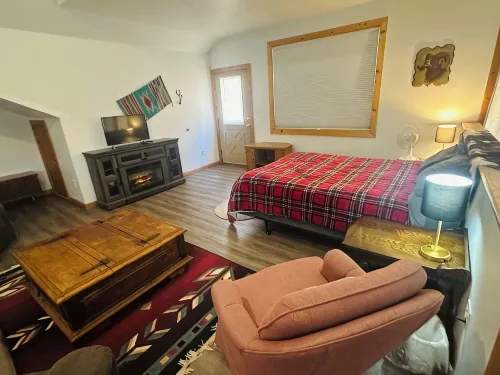 3,200 sq. ft home perfect for family gatherings! - 2-Star