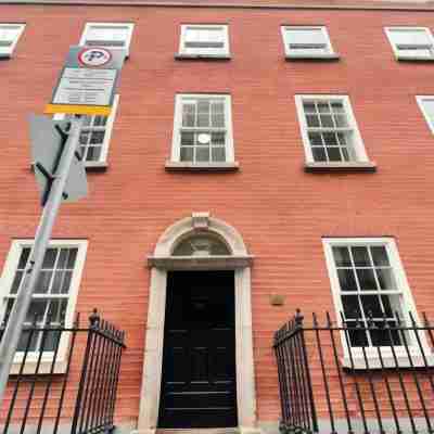 Merrion Square Studios Hotel Exterior