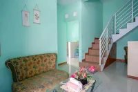 Griya Zukarnaen Syariah Mitra RedDoorz Hotel di Moyudan