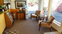 Cougar Land Motel Hotels in Pullman