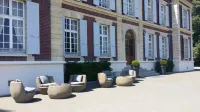Château de l'Hermitage Hôtels à : Pontoise