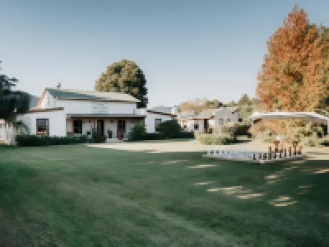 The Village Lodge Hotels in Stormsrivier