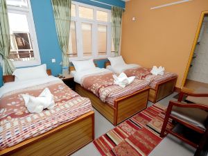 Hotel Backpackers Inn