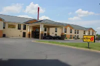 Super 8 by Wyndham Shepherdsville / Louisville South I65 Hotels near Louisville South KOA Holiday