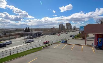 Canadas Best Value Inn Calgary Chinook Station