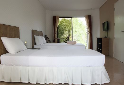 2. 보라카이 화이트..