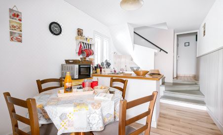 Gite les Aiguillans - Housity