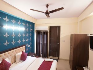 Hotel Tourist Palace Near Delhi Airport