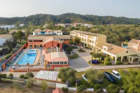 Luisa Hotel Hotels near Albatross Water Sports