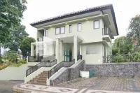 Panorama İnn Residence Batu Mitra RedDoorz Hotel di Kecamatan Batu