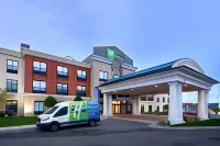 Holiday Inn Express & Suites Dieppe Airport Hotels in der Nähe von Flughafen Moncton