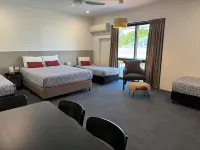 Longreach Motor Inn Hotel in zona Isisford Giant Yellowbelly