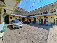 Kanca 808 RedPartner Hotels in Bugulkidul