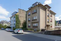 The Queen Luxury Apartments - Villa Medici Hotels in Strassen