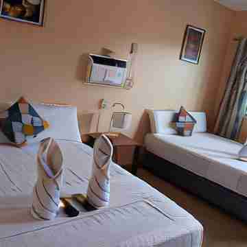 Indino Guest House 2&5 Rooms