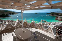 Hotel Castle Hotels in Ksamil