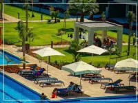 Courtyard Long Beach Holiday Resort - Beach